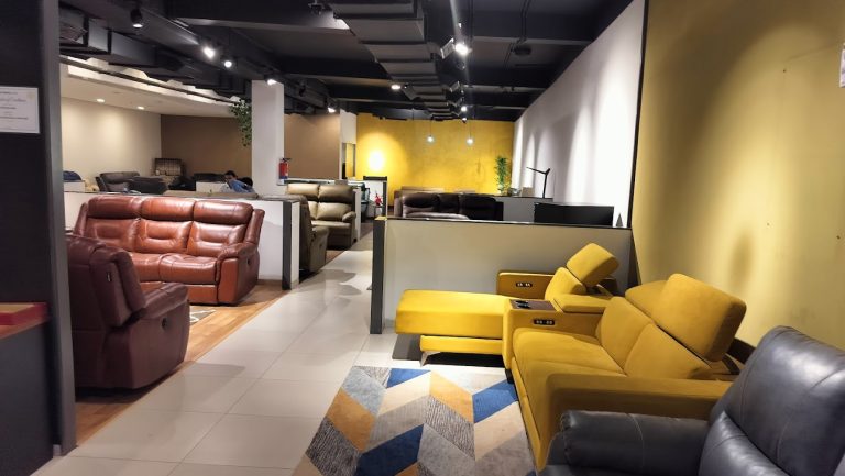 Recliners India Ghitorni Store 2 768x433